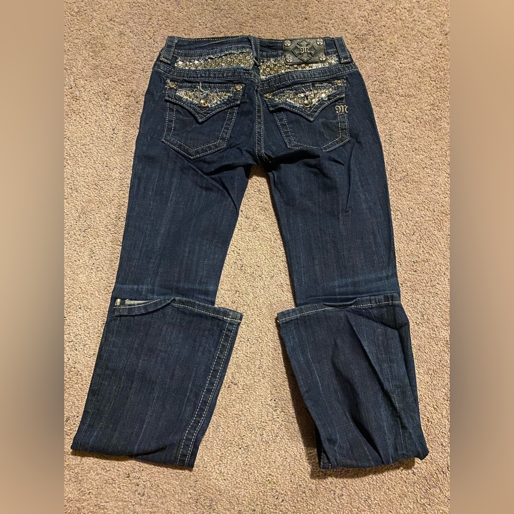 Doesn’t fit right- MISS ME